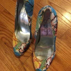 Jessica Simpson floral pumps